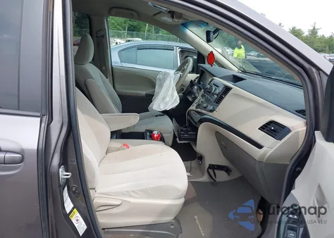 2012 Toyota Sienna Le 7 Passenger from USA, damaged, VIN 5TDJK3DC1CS042313
